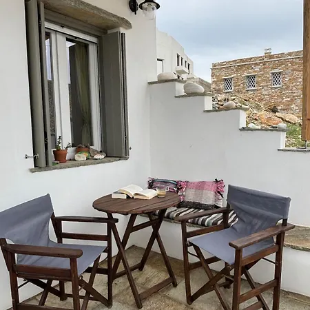 Molos Tinos Cycladic House Casa de Férias