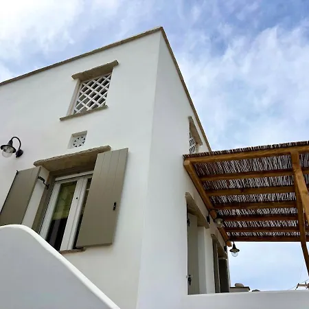 Casa de Férias Molos Tinos Cycladic House