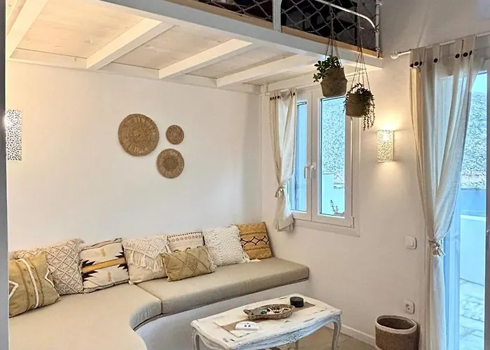 Molos Tinos Cycladic House Pánormos