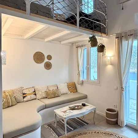 Molos Tinos Cycladic House Pánormos