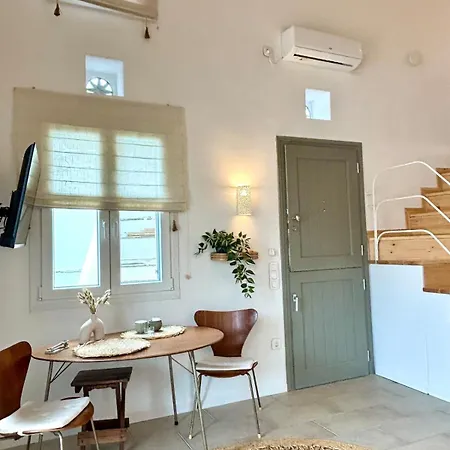 Molos Tinos Cycladic House Tatil Evi