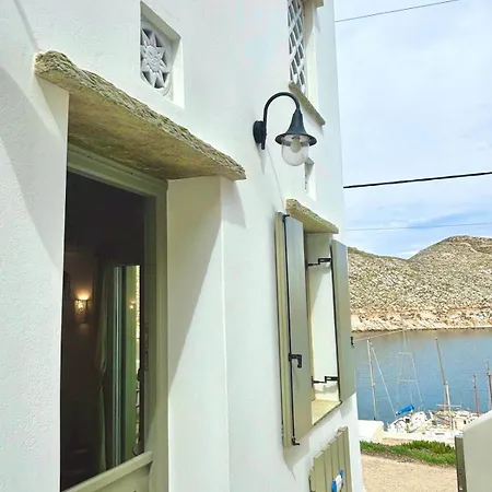 Molos Tinos Cycladic House Vakantiehuis